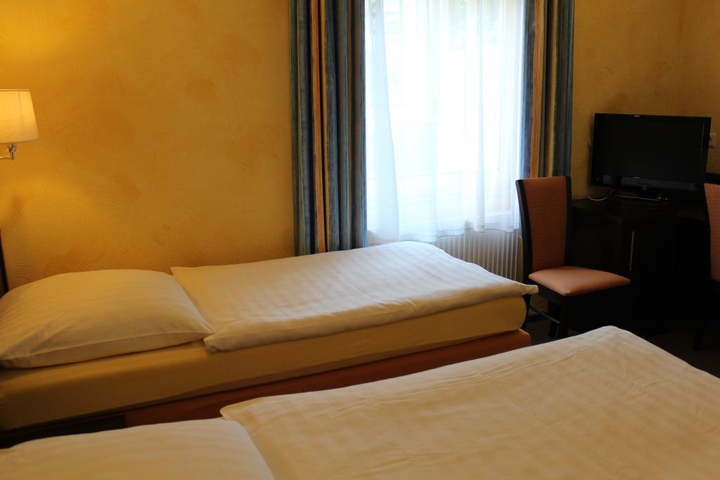 Hotel Rosenhof Düsseldorf Pokój zdjęcie